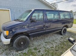 2001 Ford Econoline Wagon E-350 Super Ext XL