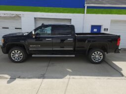 2017 GMC Sierra 2500HD Crew Cab Denali